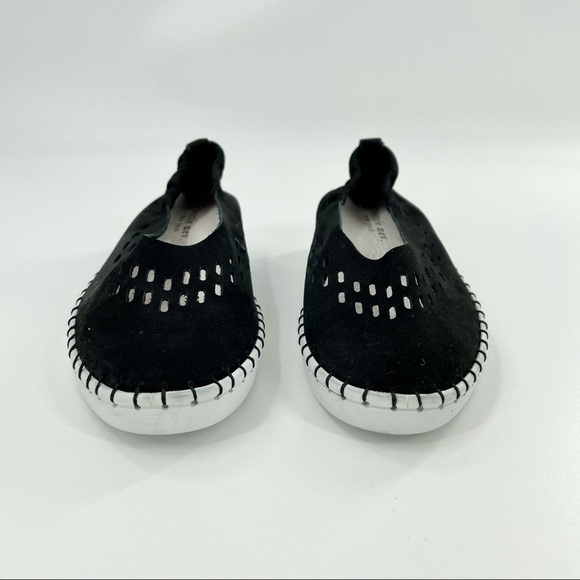Bernie Mev Slip On Leather Loafer - Picture 4 of 10